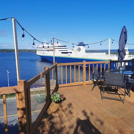 Starboard Side Guest House ชาแนลปอร์โอแบสก์ ภายนอก รูปภาพ