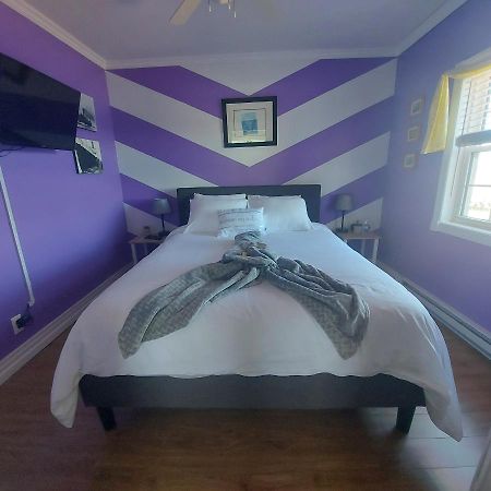 Starboard Side Guest House ชาแนลปอร์โอแบสก์ ภายนอก รูปภาพ