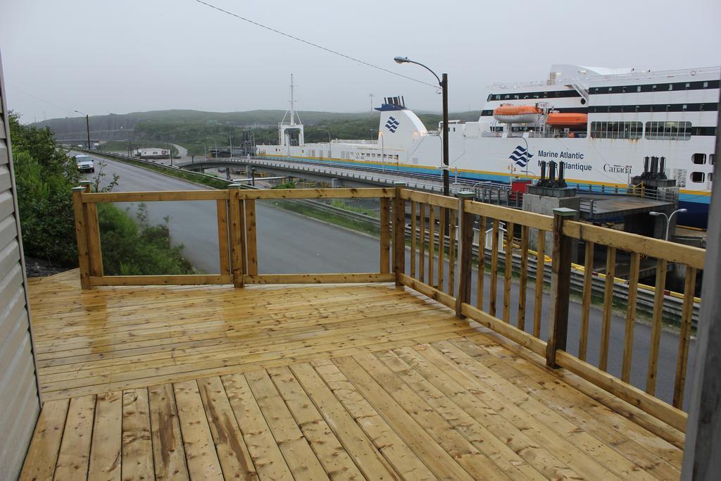 Starboard Side Guest House ชาแนลปอร์โอแบสก์ ภายนอก รูปภาพ